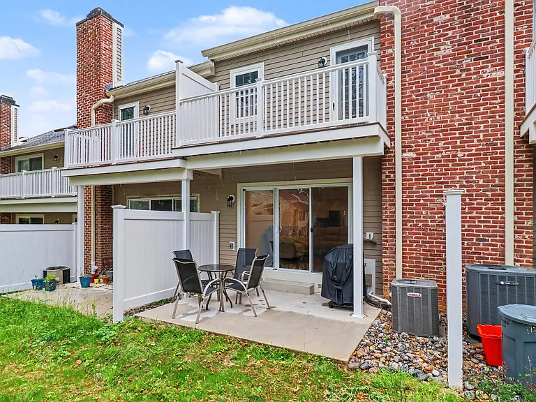 204 Cheswold Ct — Photo 28