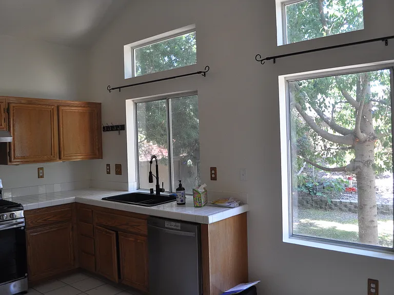 1518 Shoreacres Dr — Photo 9