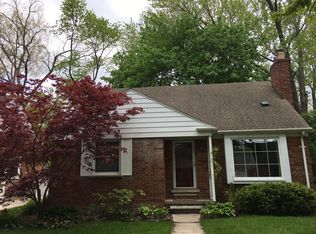 1836 Banbury Rd, Birmingham, MI 48009