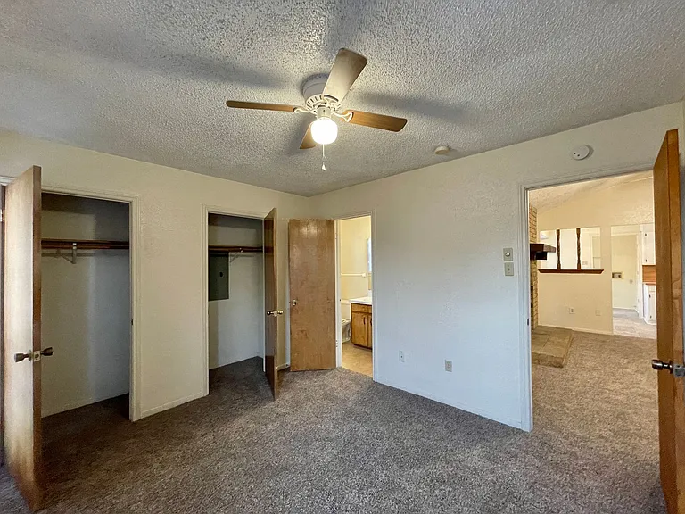 2402 Kirk Cir — Photo 18