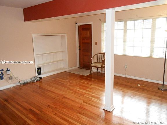 4th image of 1260 NE 129th St #1
