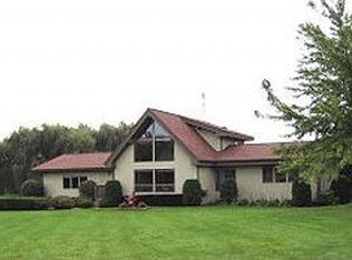 17813 McGuire Rd, Harvard, IL 60033