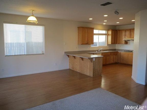 4th image of 9017 Brittany Park Dr