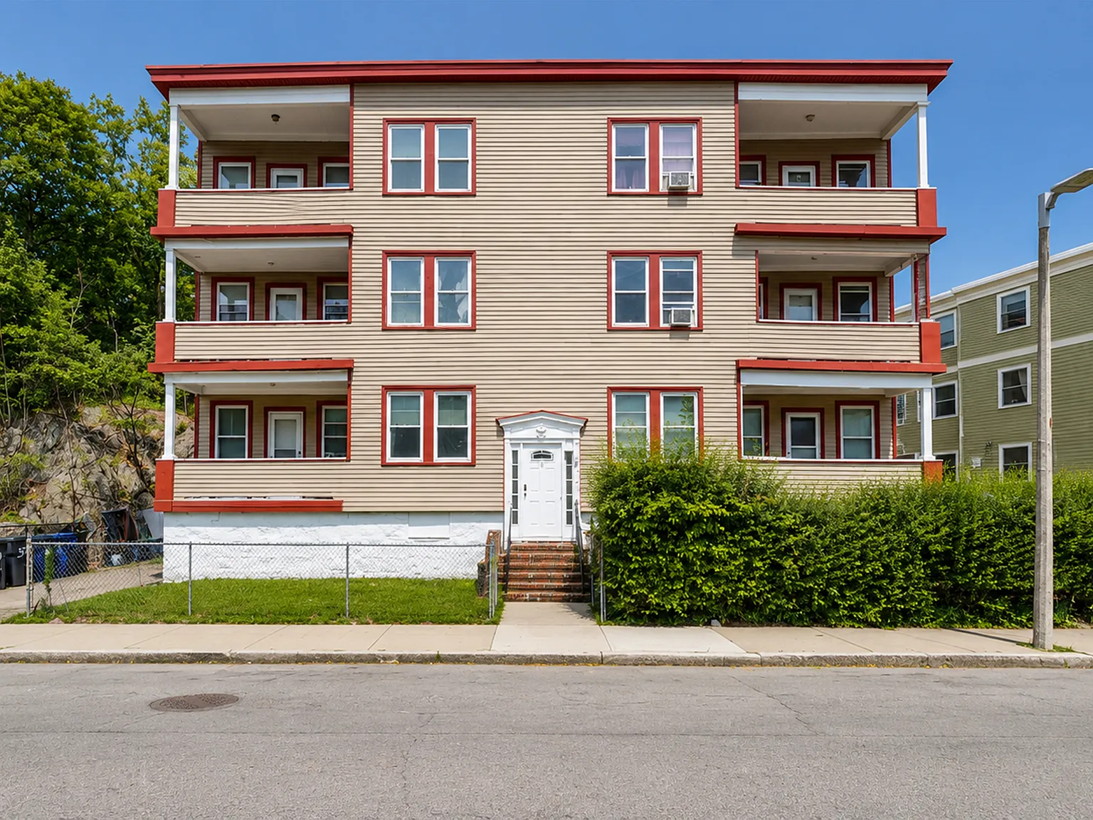 2 bed, 950 sqft, $2,900 — Photo 1