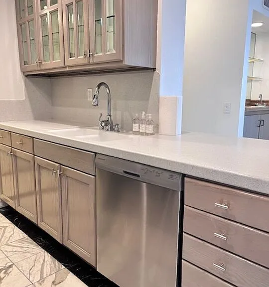 906 N Doheny Dr #512 — Photo 10