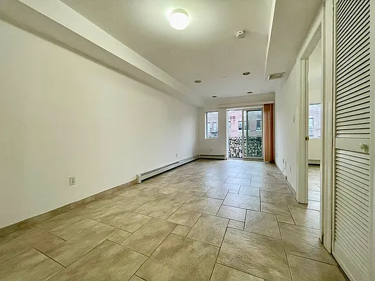 Rented by Oxford Property Group | media 4