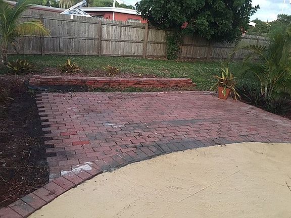 2nd image of 4381 NE 16th Ave