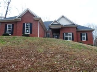 30 White Rock Dr, Tallapoosa, GA 30176