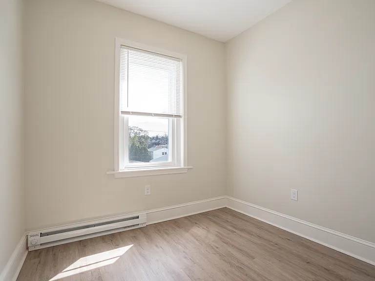 51 W Fairview St — Photo 16