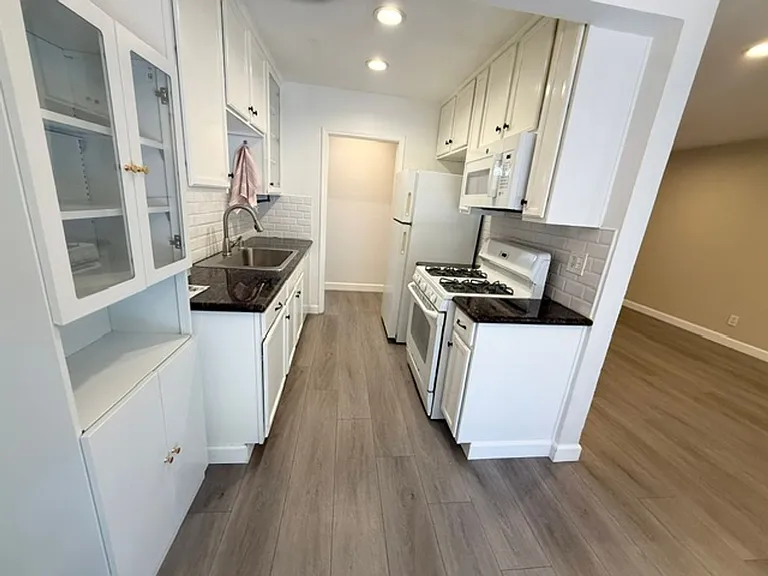 1480 W Lambert Rd #300 — Photo 7