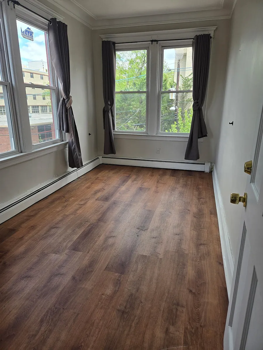 Building Photo - 51 Audubon Ave #2