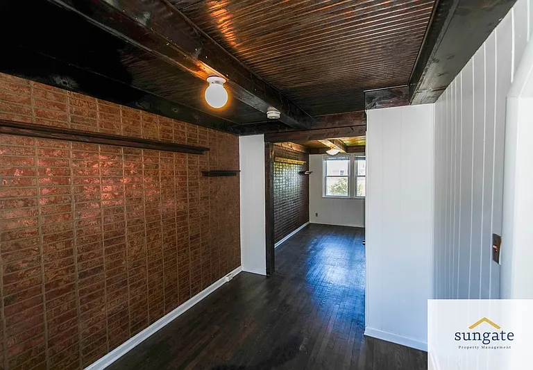 217 W Edgevale Rd — Photo 7