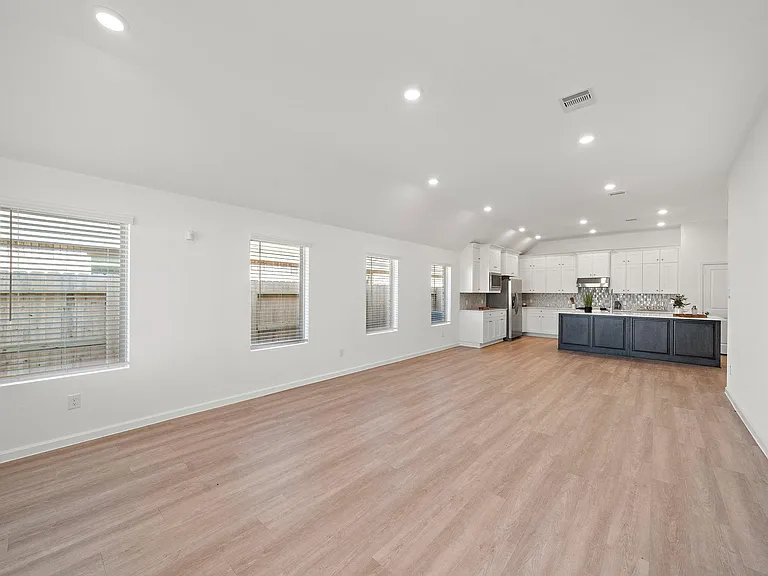 4823 Shimmer Side Dr — Photo 9