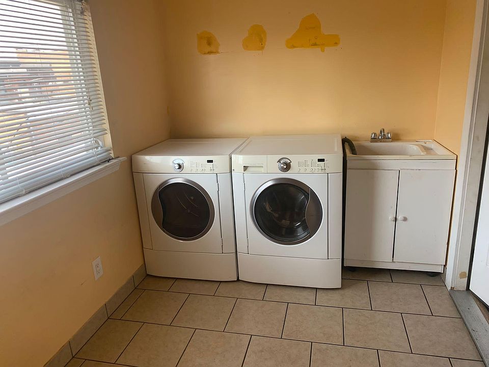 1st image of 9465 Mitchell St #B