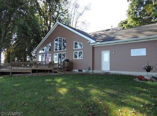 7162 W Bay Pointe, Fremont, MI 49412