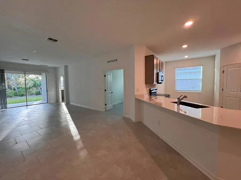 Peach Creek Dr — Photo 6