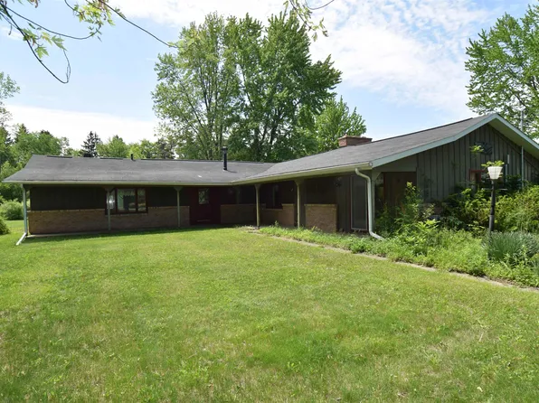 2697 Wilder Rd, Midland, MI 48642