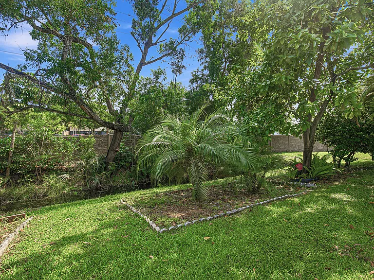 5284 Breadfruit Cir — Photo 33