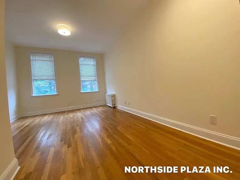 21 Diamond St #2L — Photo 7