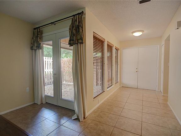 4th image of 128 Heron Bay Cir