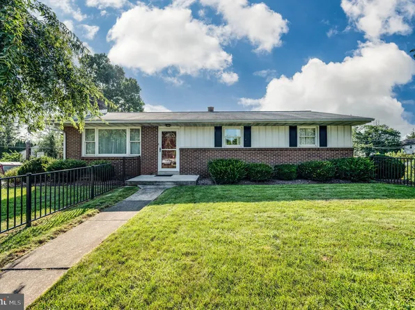 100 Lincoln Dr, Reading, PA 19606