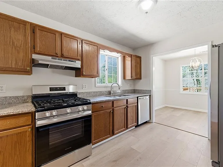 201 Colony Springs Dr — Photo 18