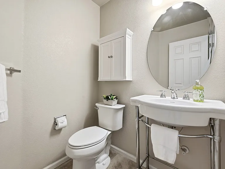 1820 Falcon Ridge Dr — Photo 8