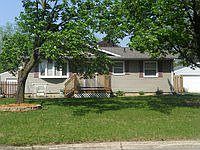 1st image of 660 Colleen Ave