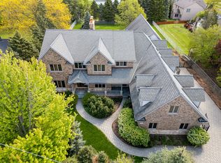 805 N Arlington Heights Rd, Itasca, IL 60143