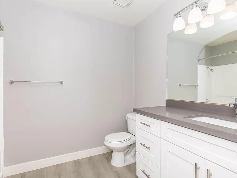 Club Pacifica Apartment Homes — Photo 35