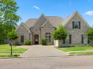 608 Shadow View Dr, Hernando, MS 38632