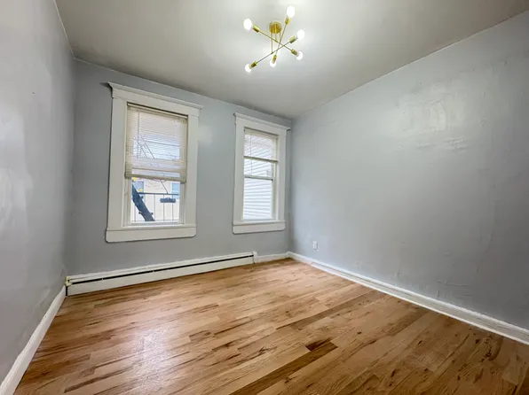 75 East 21st Street image 6 of 7