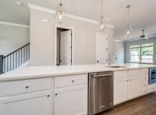 1236 Stone Castle Cir SE UNIT 10, Smyrna, GA 30080