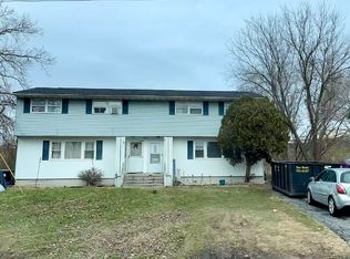 613 Sunflower Dr APT B, Liverpool, NY 13088