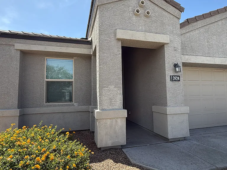 3924 N 308th Dr — Photo 1