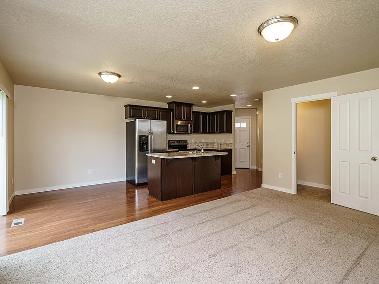 844 NE 109th Ct — Photo 7