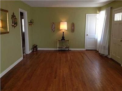 2nd image of 1013 Hibbler Cir