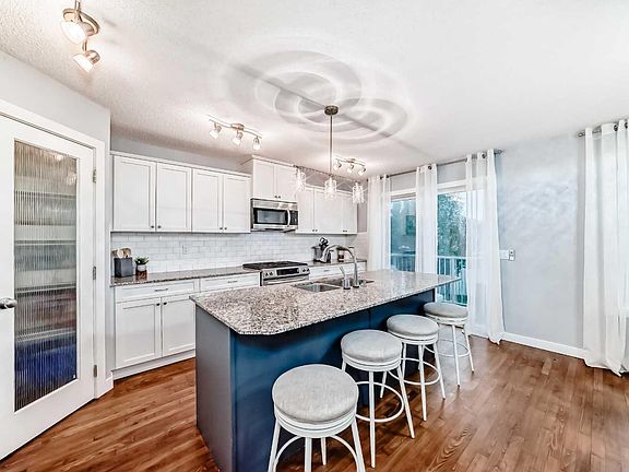5th image of 11 Kings Heights Dr SE