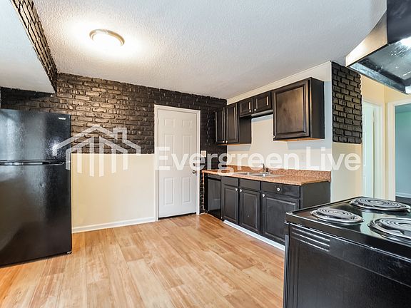 4th image of 1824 Nason Ave