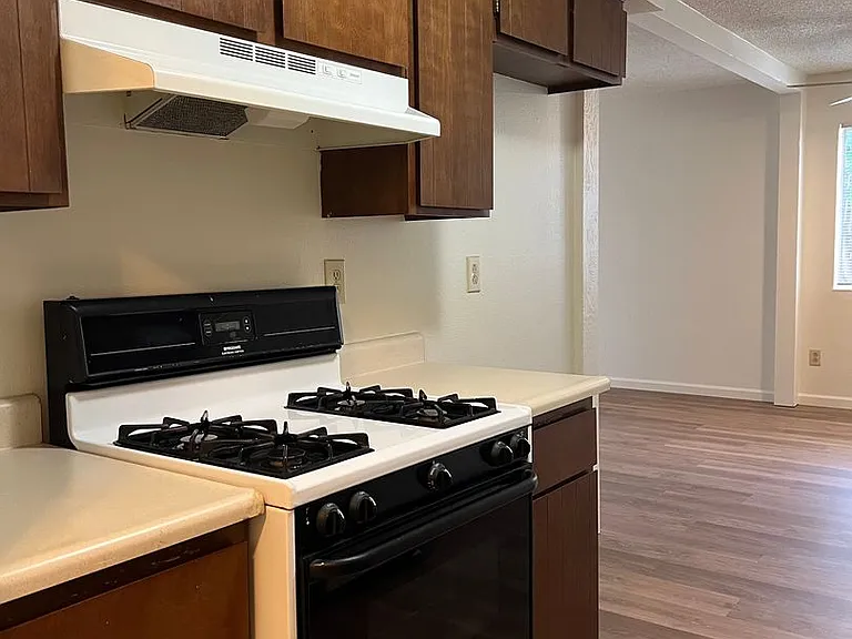 7120 Van Maren Ln — Photo 3