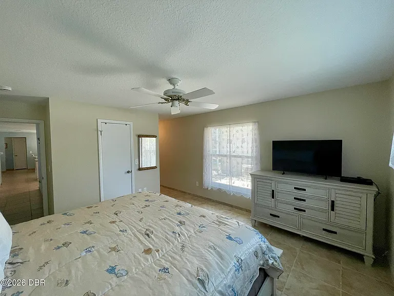 208 Hillsboro St — Photo 28