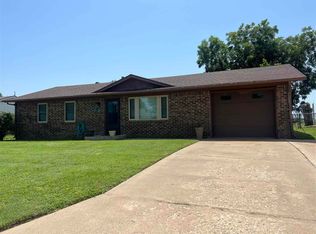 129 Mill Rd, Tonkawa, OK 74653