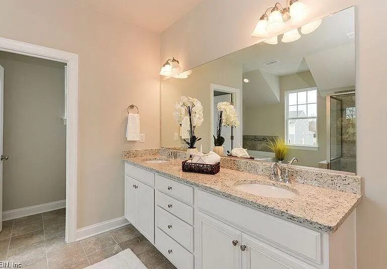 1005 Beachstone Quay — Photo 21