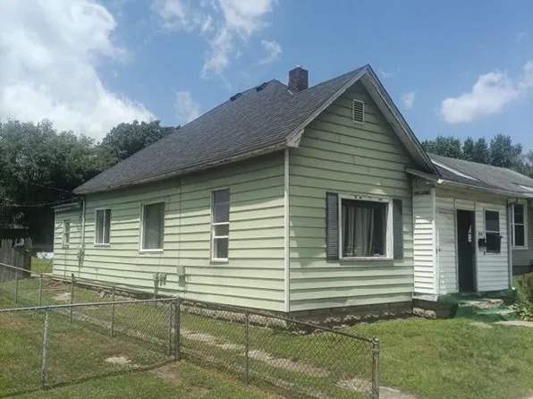 2040 N 23rd St, Terre Haute, IN 47804