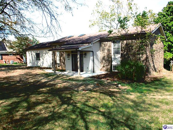 2nd image of 609 Foxfire Rd