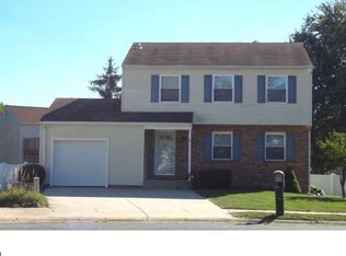 115 N Dover Ct, Bear, DE 19701