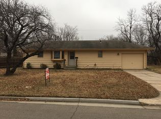 423 W 3rd St, Valley Center, KS 67147
