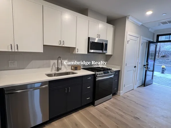 157 Everett St #101T, Allston, MA 02134