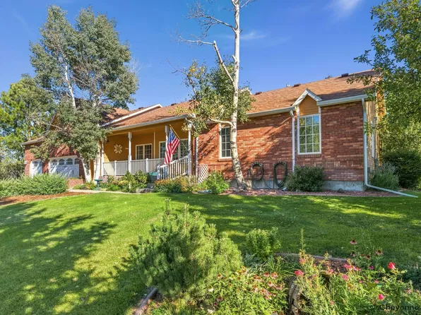 1216 Twin Mountain Rd, Cheyenne, WY 82009