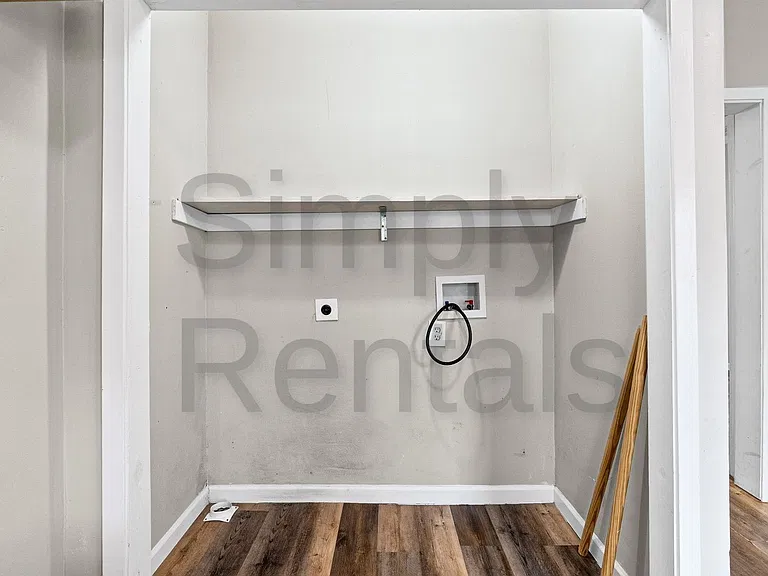 4214 Johnson St — Photo 19
